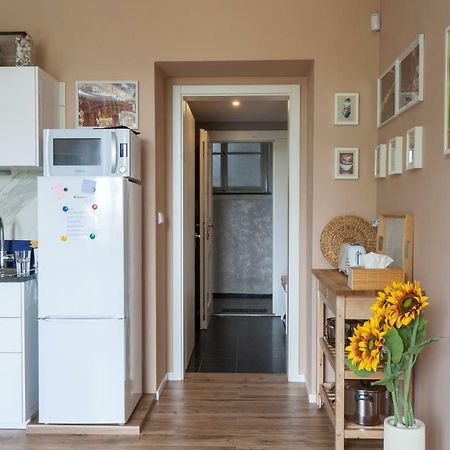 Apartamento Eliska Praga Exterior foto