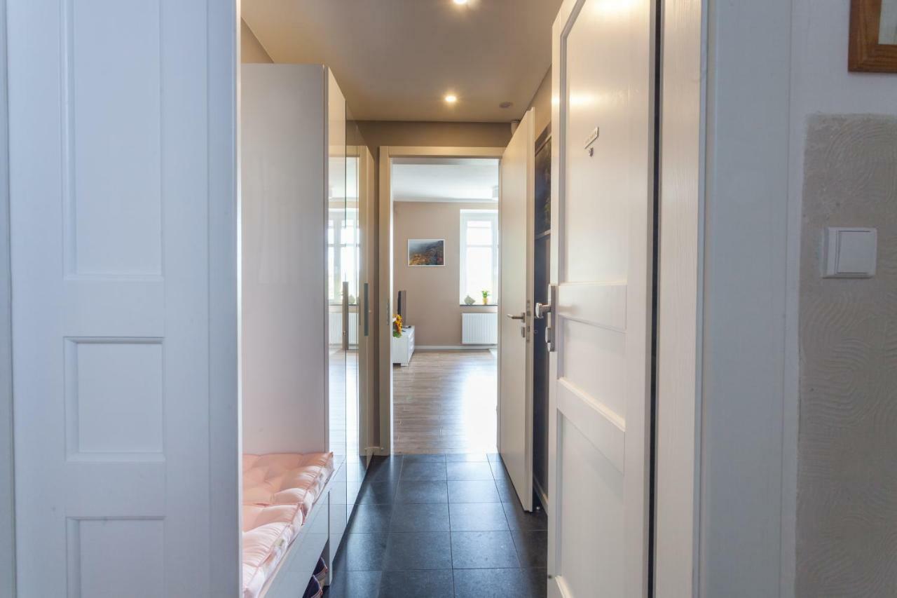 Apartamento Eliska Praga Exterior foto
